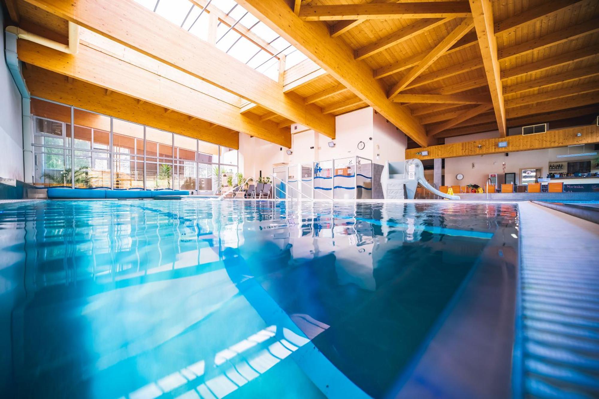 Wellness & Spa Hotel Certov エクステリア 写真