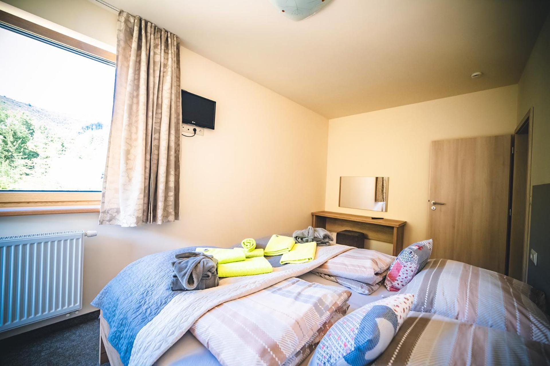 Wellness & Spa Hotel Certov エクステリア 写真