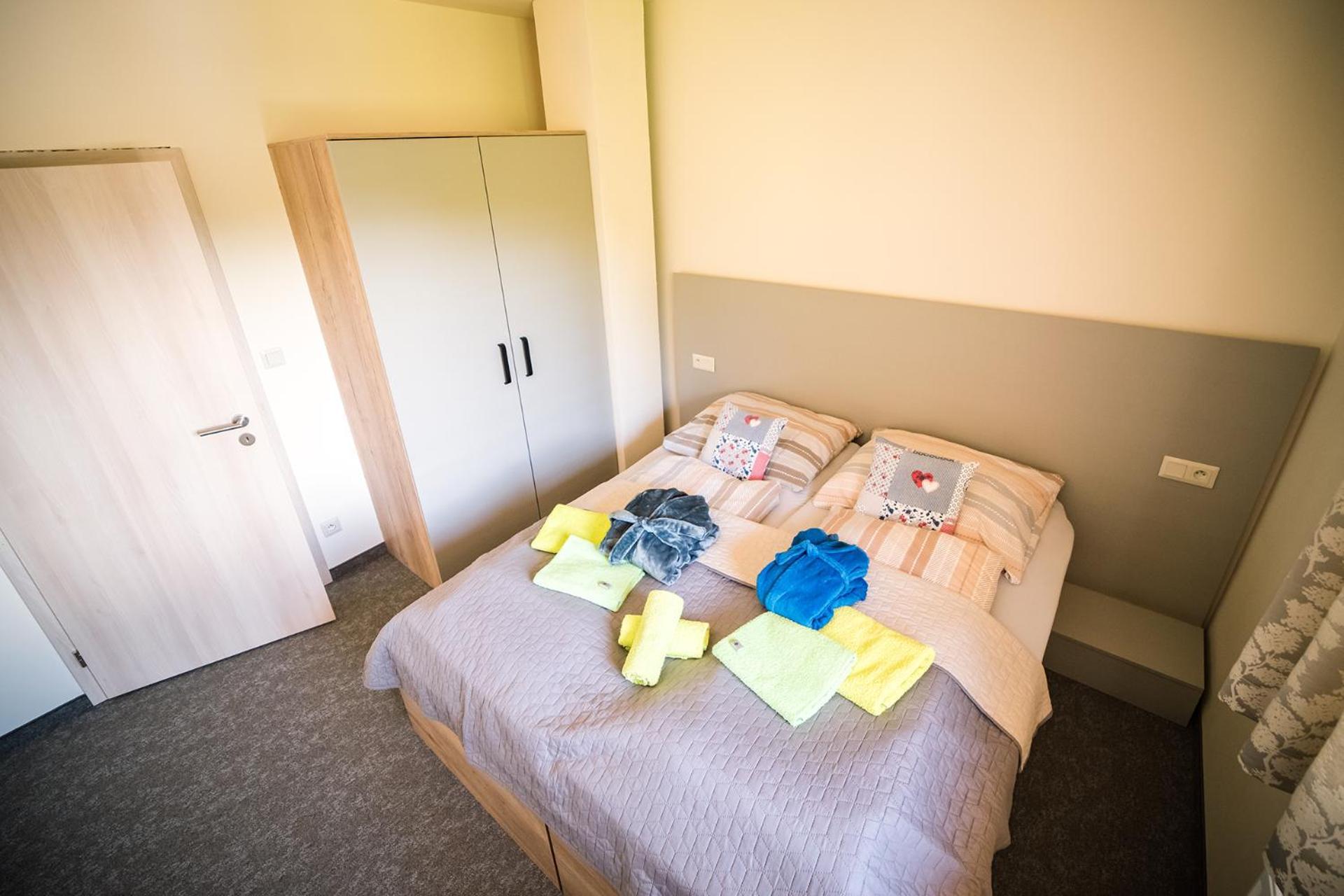 Wellness & Spa Hotel Certov エクステリア 写真