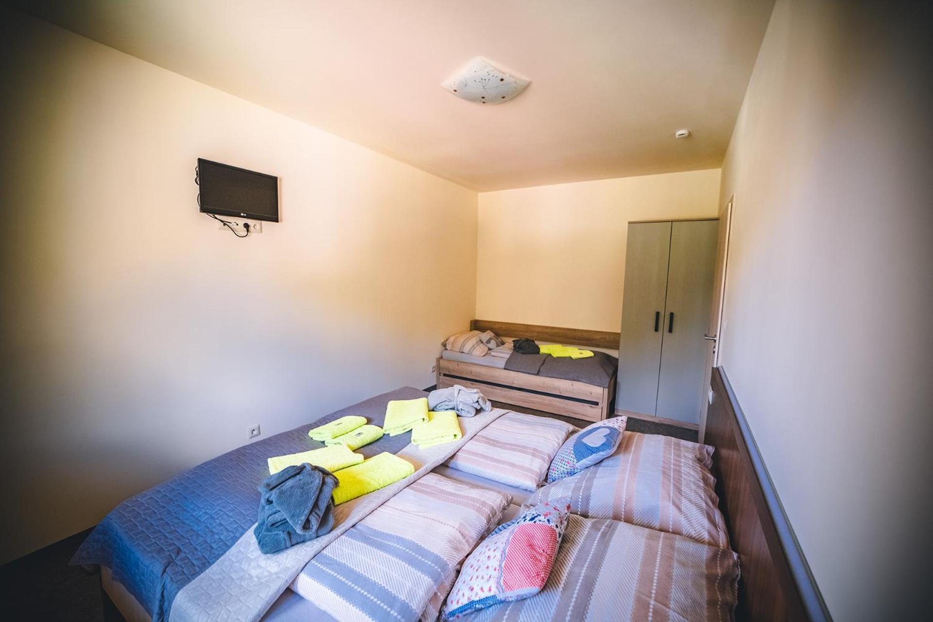 Wellness & Spa Hotel Certov エクステリア 写真