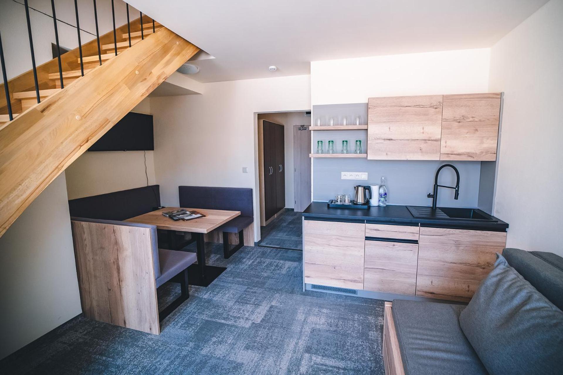 Wellness & Spa Hotel Certov エクステリア 写真