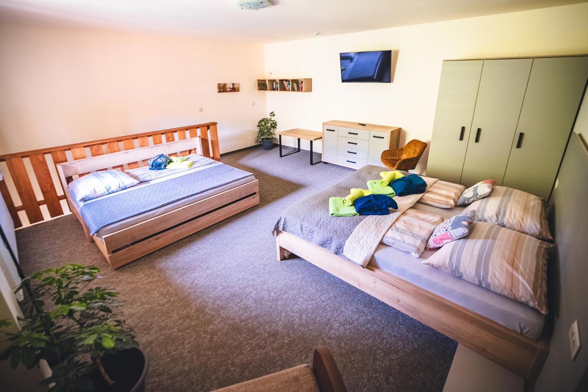 Wellness & Spa Hotel Certov エクステリア 写真
