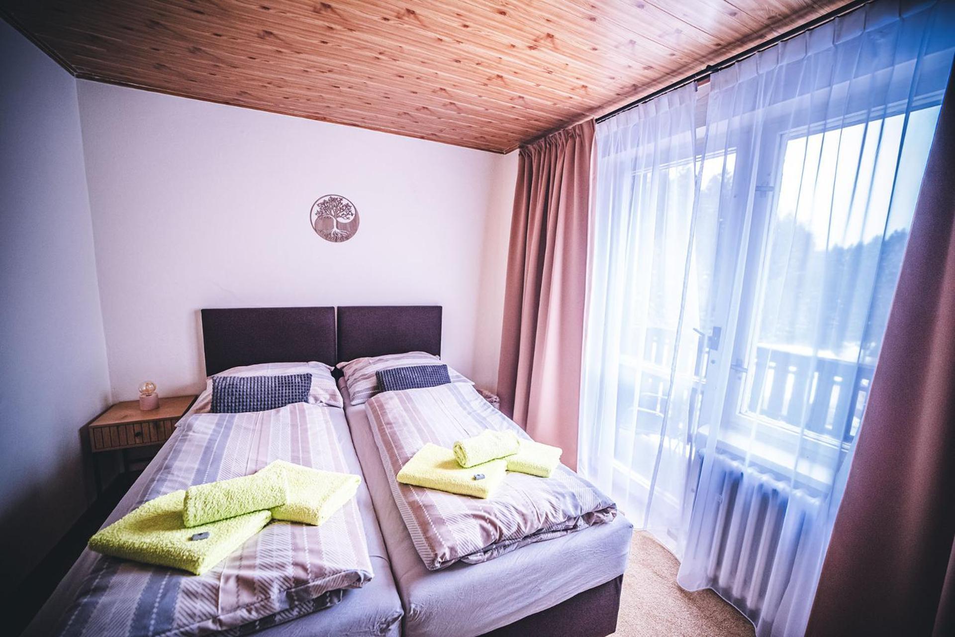 Wellness & Spa Hotel Certov エクステリア 写真